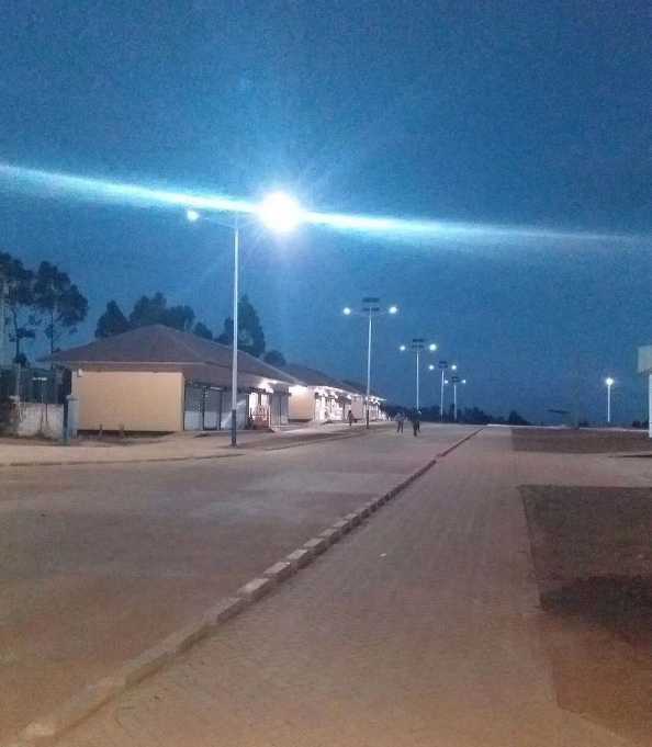 泰顺县非洲科特迪瓦太阳能路灯工程